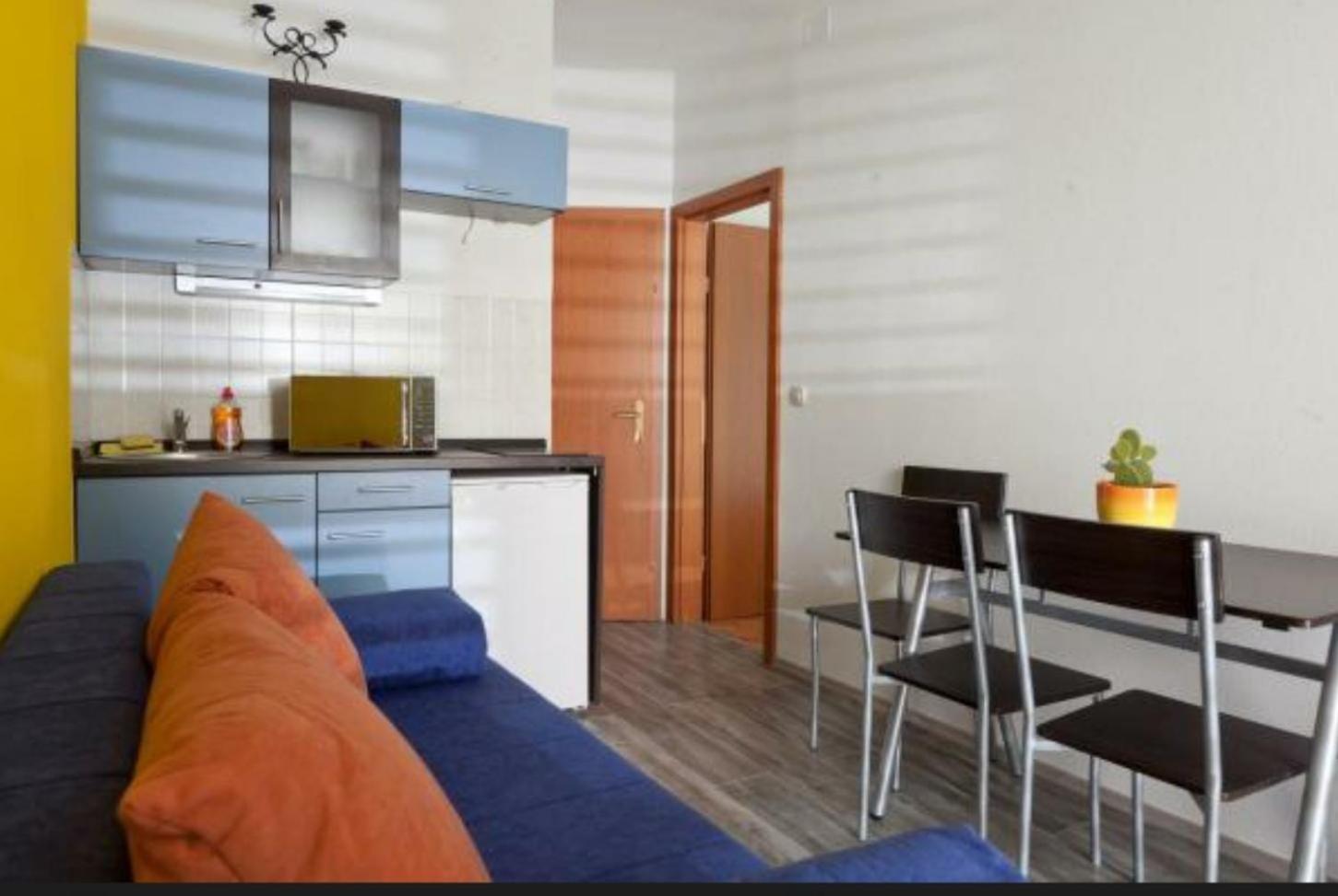 Vega Apartments Podgora Esterno foto